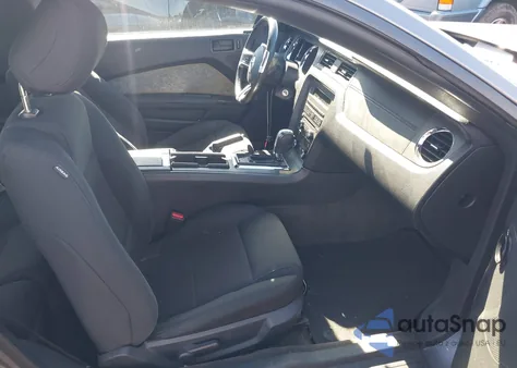 2013 Ford Mustang V6 from USA, damaged, VIN 1ZVBP8AM2D5281471